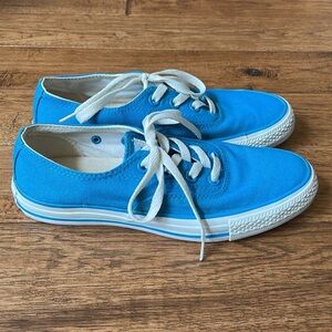 Converse Chuck Taylor All Star Low Top Sneakers Blue Canvas Womens Size 8